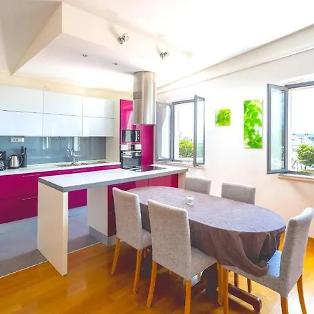 Olavia Rooftop Terrace & Seaview Appartement *