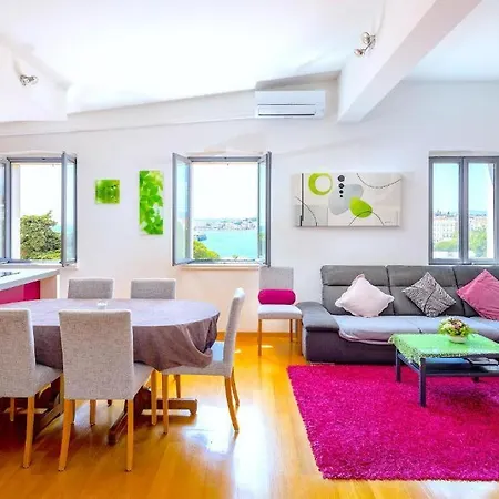 Olavia Rooftop Terrace & Seaview Apartment