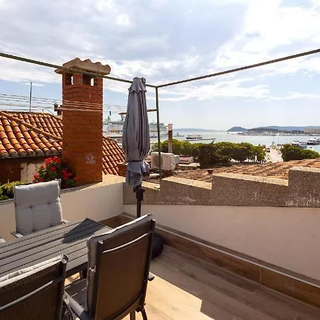 Olavia Rooftop Terrace & Seaview * Split