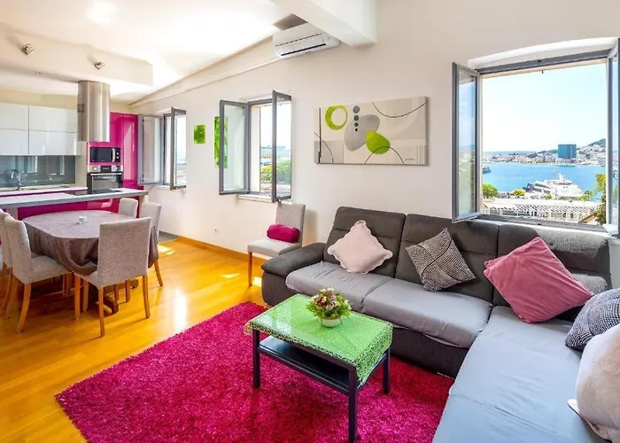 アパート Olavia Rooftop Terrace & Seaview スプリト