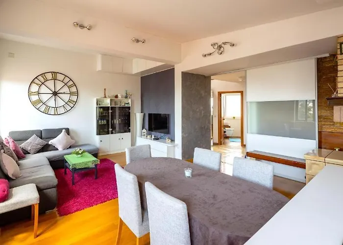 Olavia Rooftop Terrace & Seaview